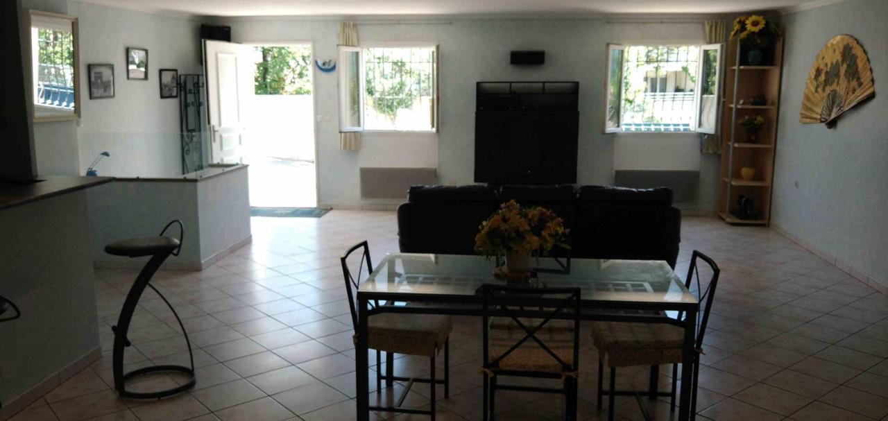 Pied A Terre Marseille 11° Apartment Luaran gambar